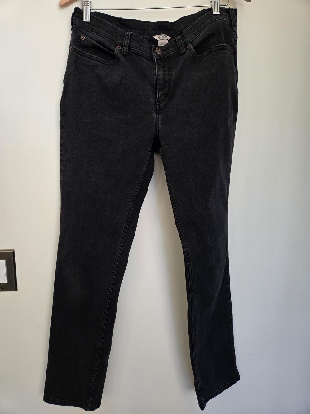 Duluth 12x33 Black Women's Straight Jeans